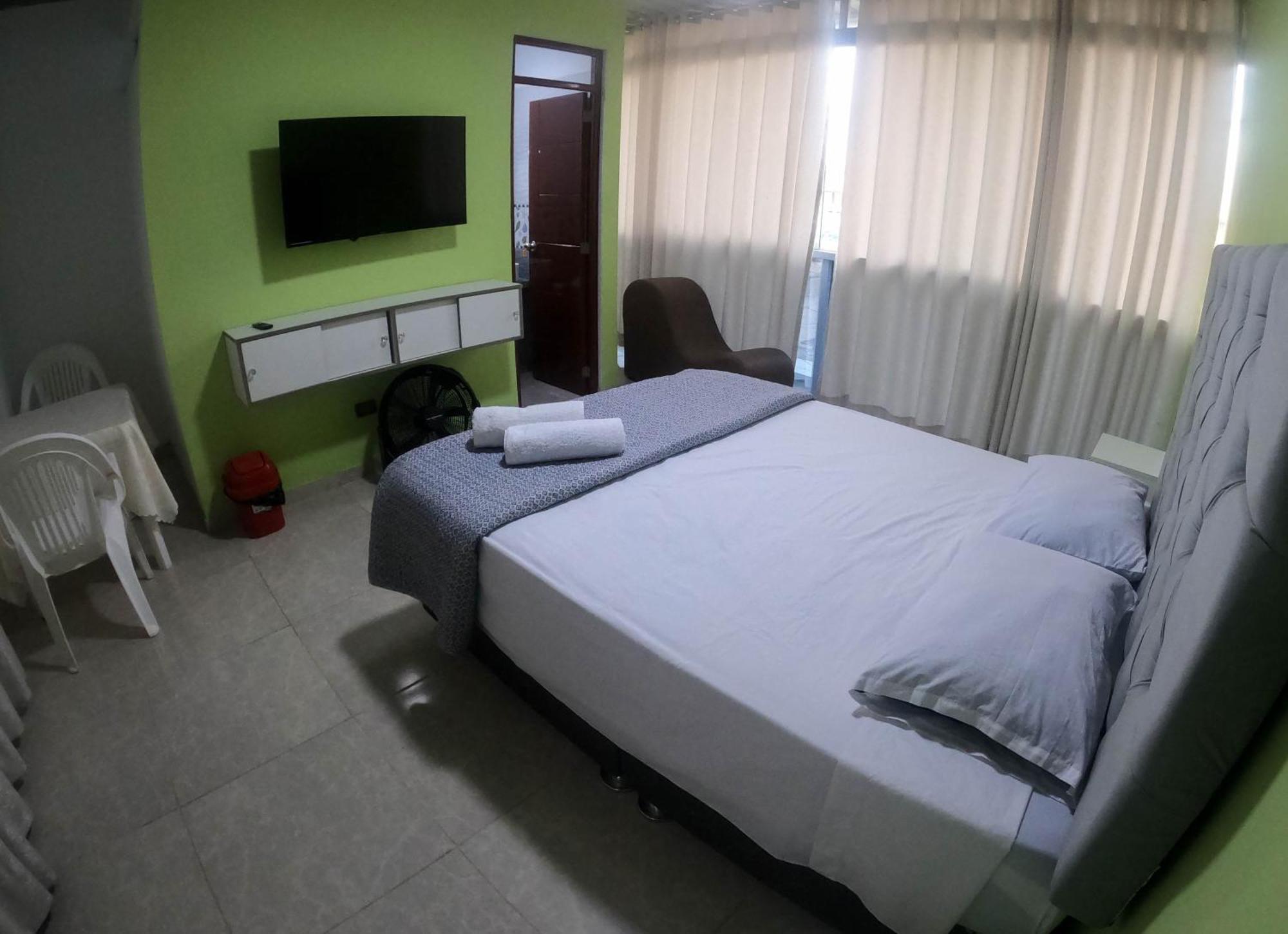Hospedaje Rocio Del Mar Hotel เซโรอาซูล ภายนอก รูปภาพ